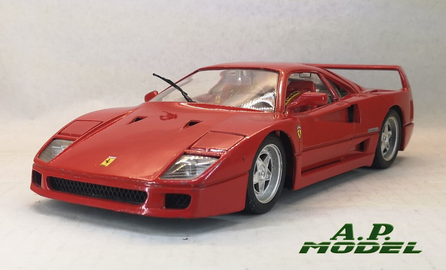 modellino ferrari f40 scala 1/18 obsoleto usato modellini auto da collezione usato