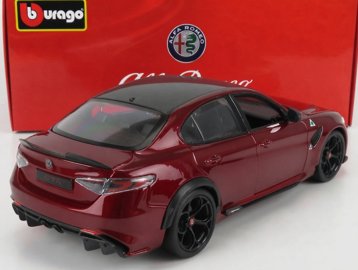 modellino auto 1/18 alfa romeo giulia GTA bordeaux modellini collezione bburago