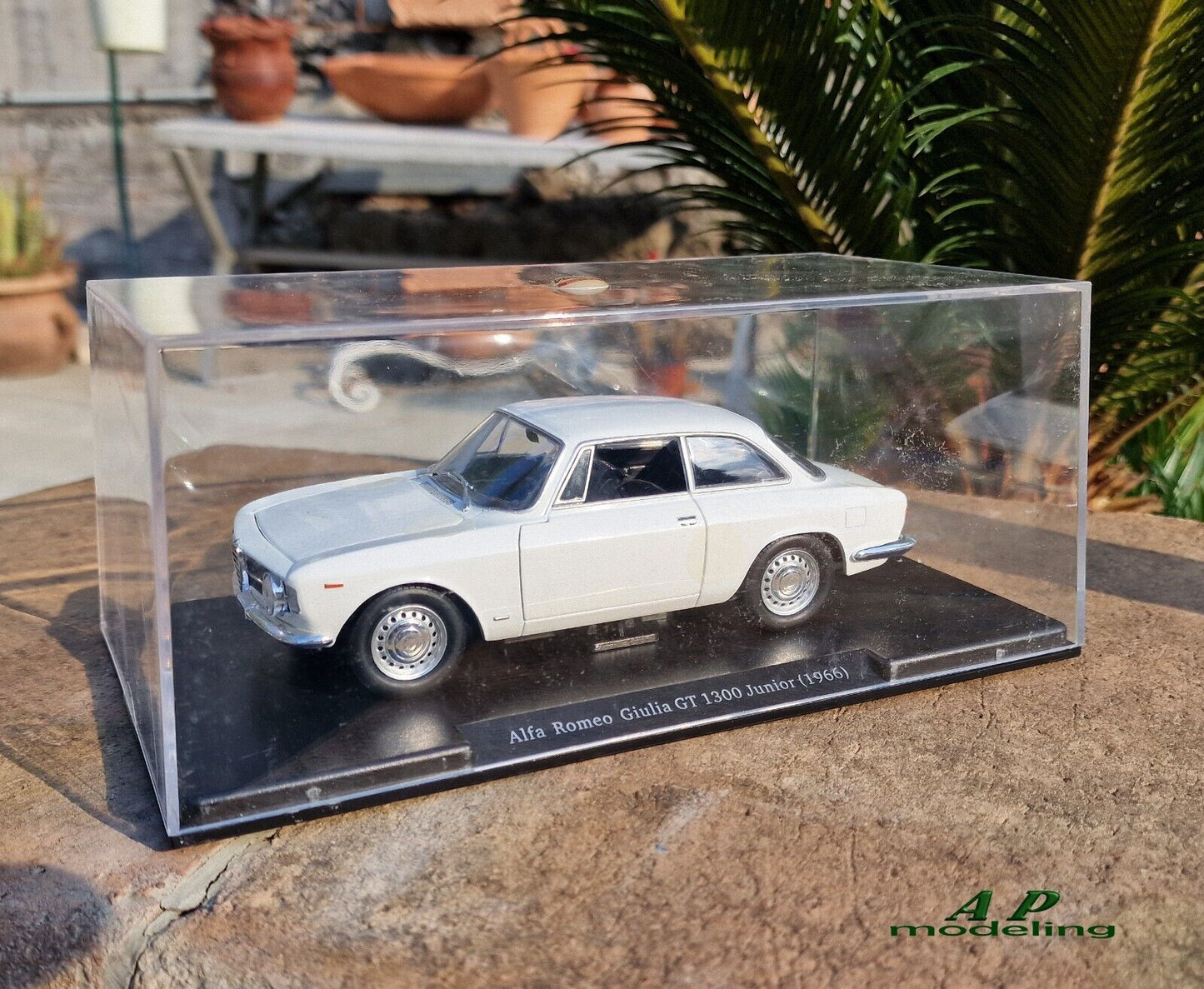 modellino auto 1/24 alfa romeo giulia GT 1300 Junior del 1966 modellini vintage usato