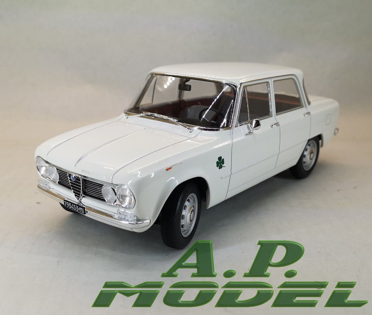 modellino auto 1:18 alfa romeo giulia TI super del 1963 modellini della norev