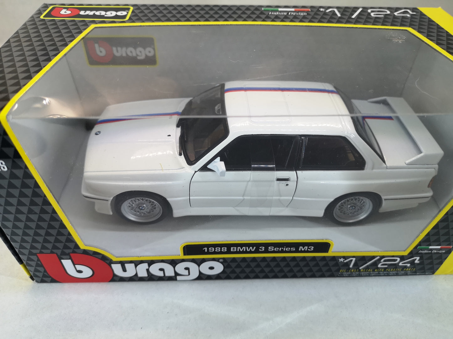 modellini auto vintage 1.24 modellino BMW M3 serie 3 e30 del 1988 bianco burago