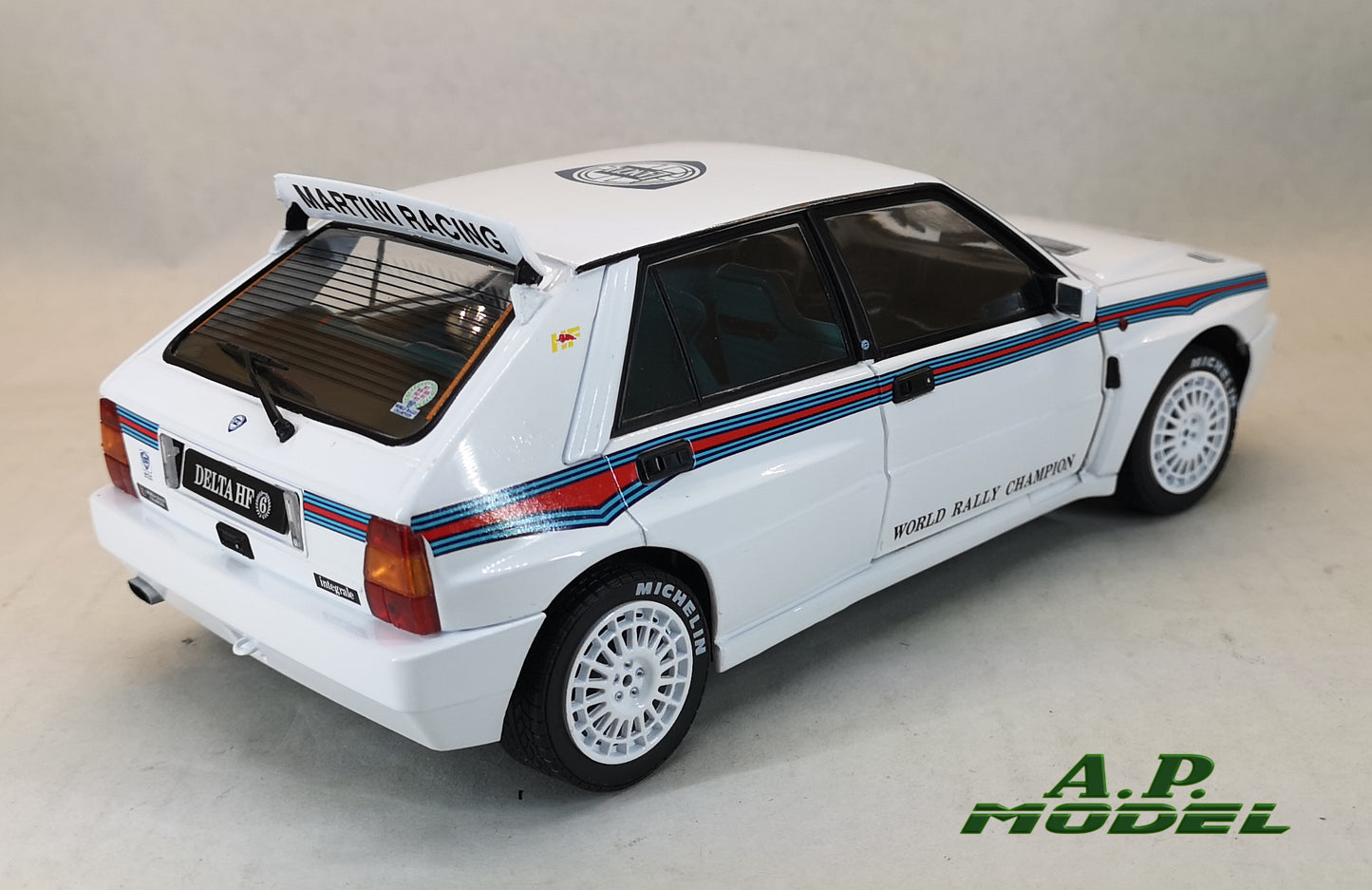 modellino auto 1:18 lancia delta hf integrale evo 1 martini 6 modellini solido