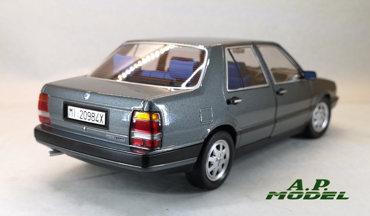 modellino auto 1:18 lancia thema turbo IE 1S del 1984 macchinine die cast