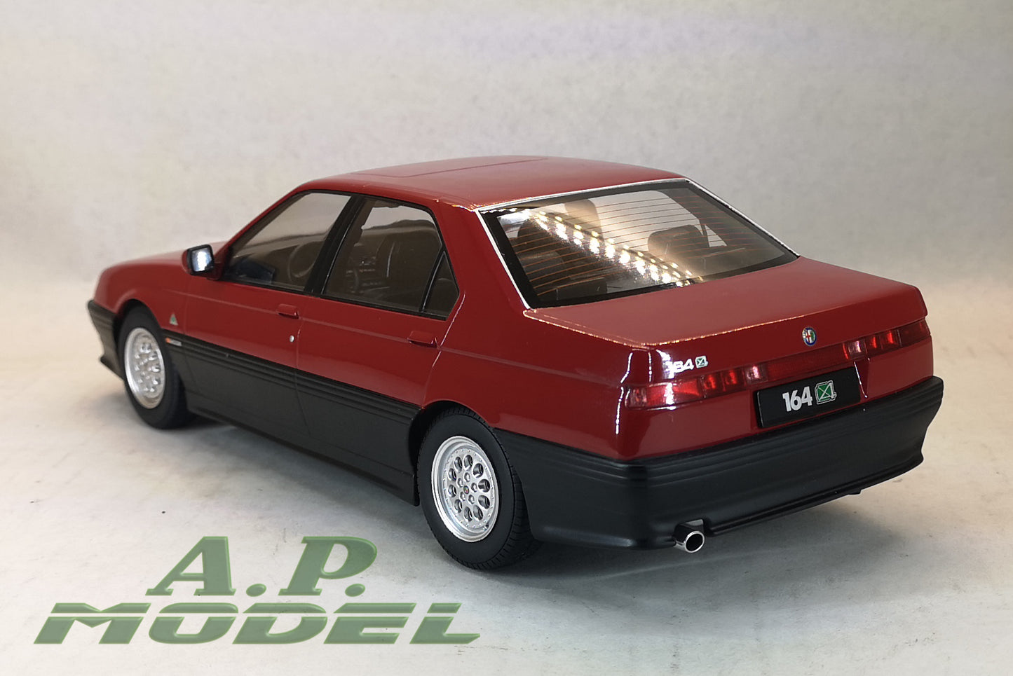 modellino auto scala 1:18 alfa romeo 164 Q4 del 1994 modellini da collezione