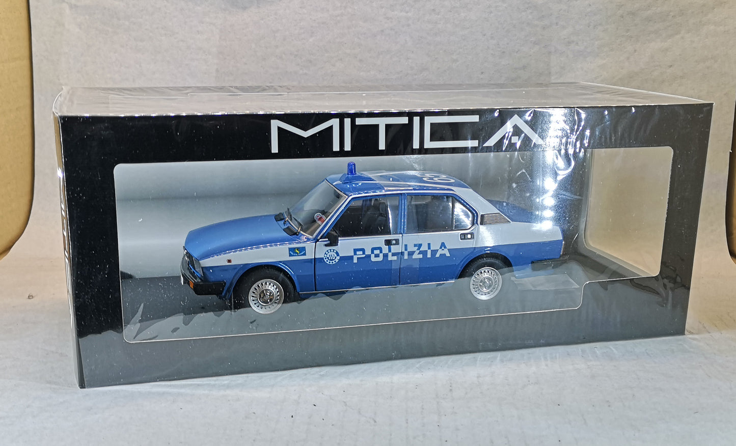 modellino auto 1:18 alfa romeo alfetta 2000 del 1978 della polizia modellini