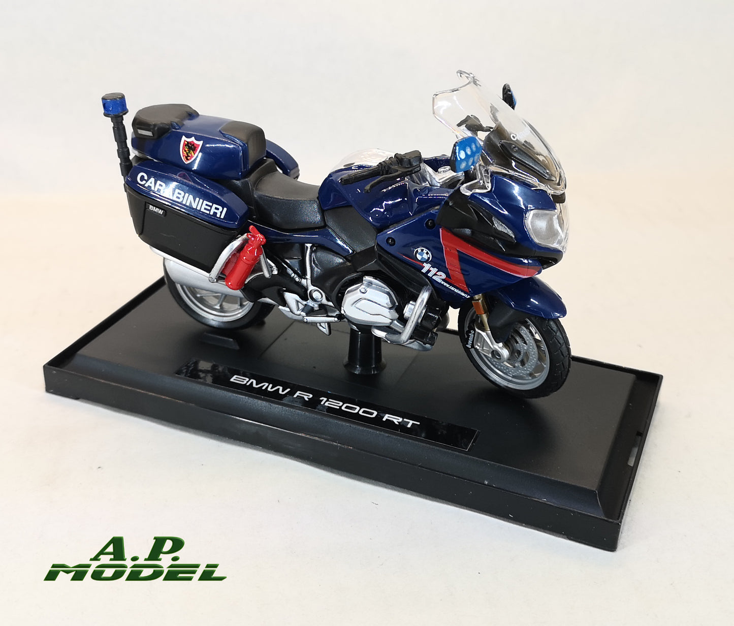 modellino moto bmw R1200 rt dei carabinieri modellini da collezione scala 1/18