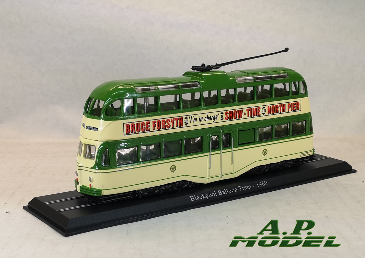 modellino blackpool ballon tram 1960 dell' atlas scala 1:76 modellini