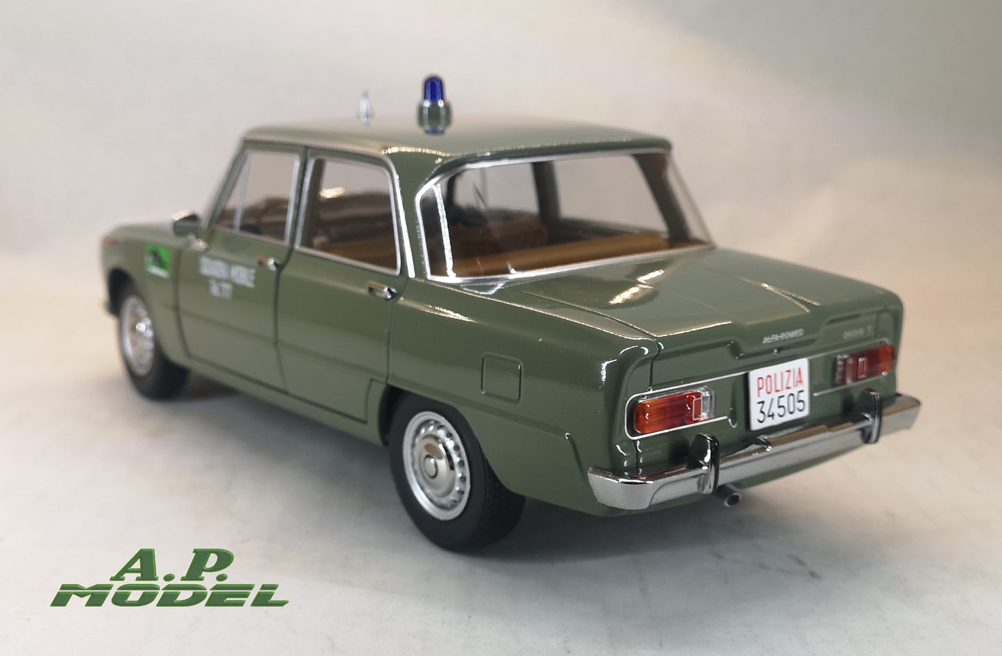 modellino auto polizia scala 1/18 alfa romeo giulia ti del 1963 modellini mitica