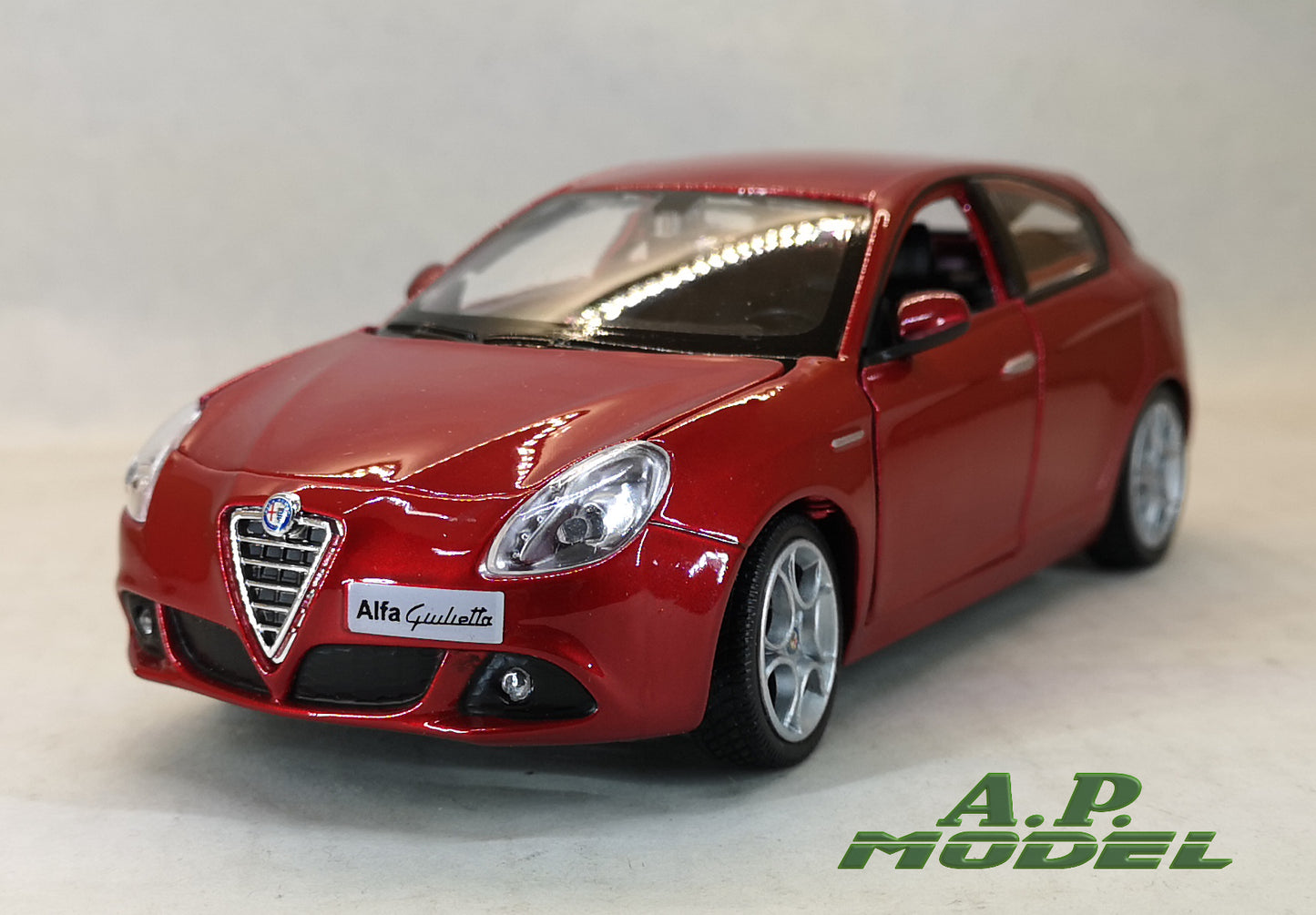 modellino auto 1/24 alfa romeo giulietta macchinine da collezione bburago