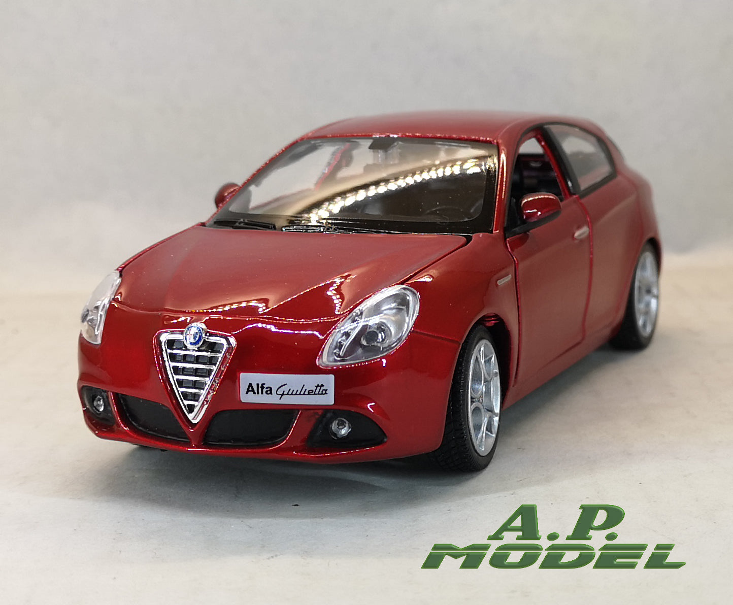 modellino auto 1/24 alfa romeo giulietta macchinine da collezione bburago