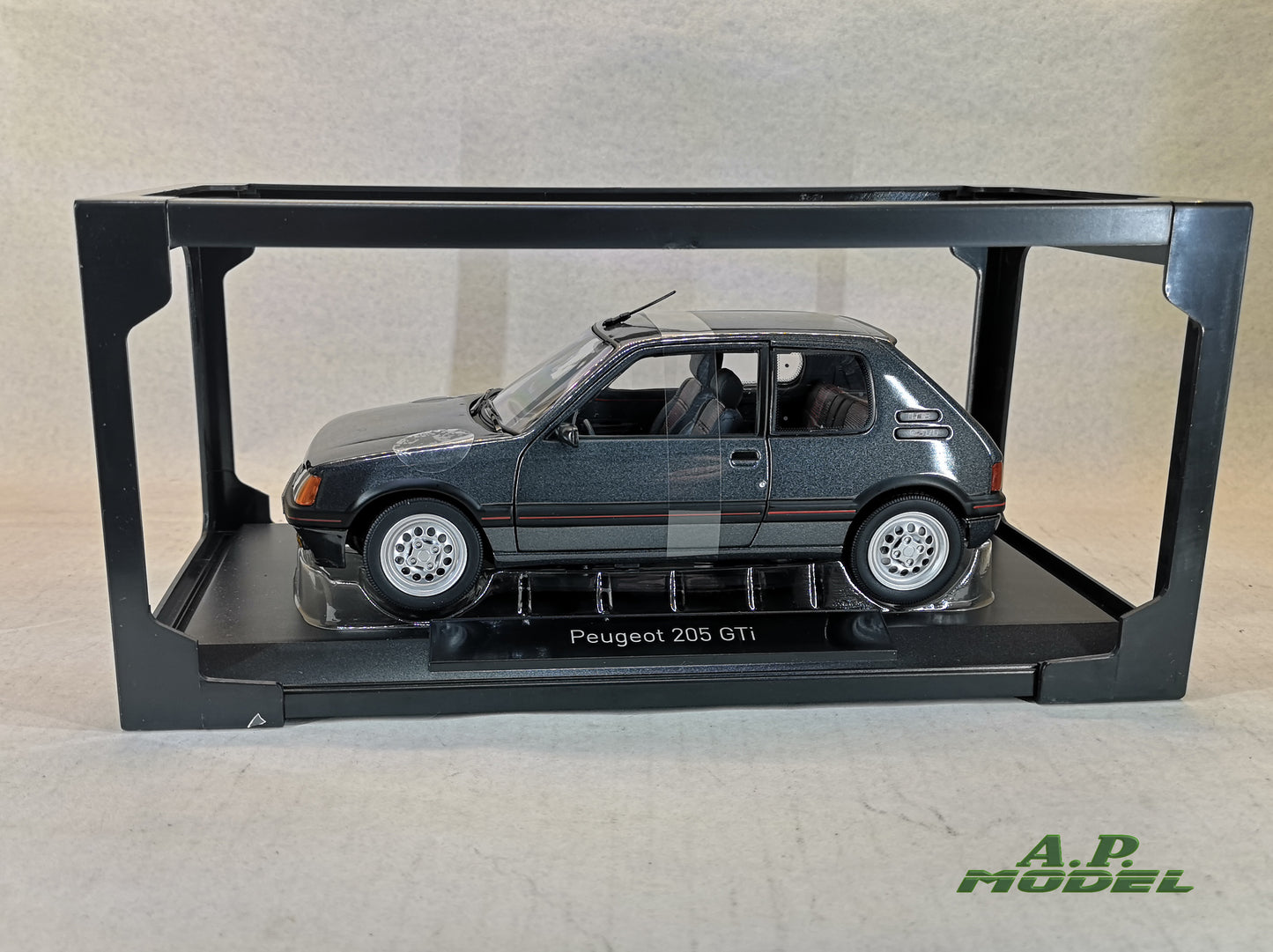 modellino auto 1:18 Peugeot 205 1.6 gti del 1988 modellini diecast della norev