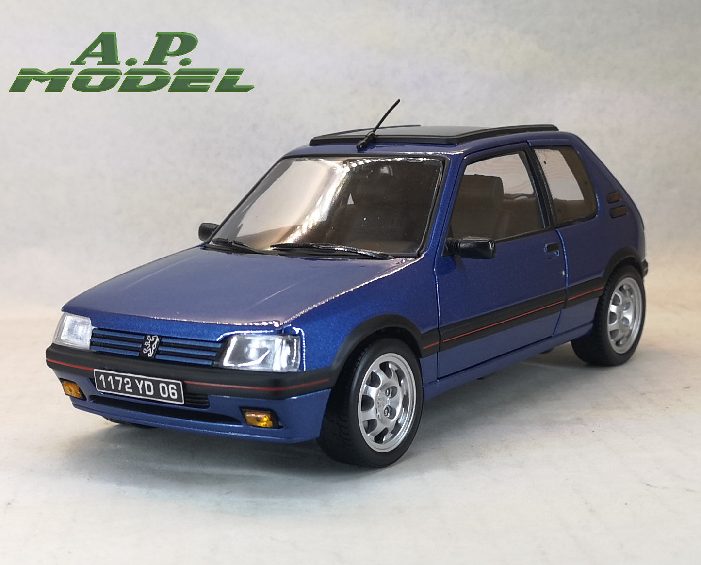 modellino auto 1:18 Peugeot 205 1.9 gti del 1992 modellini diecast della norev