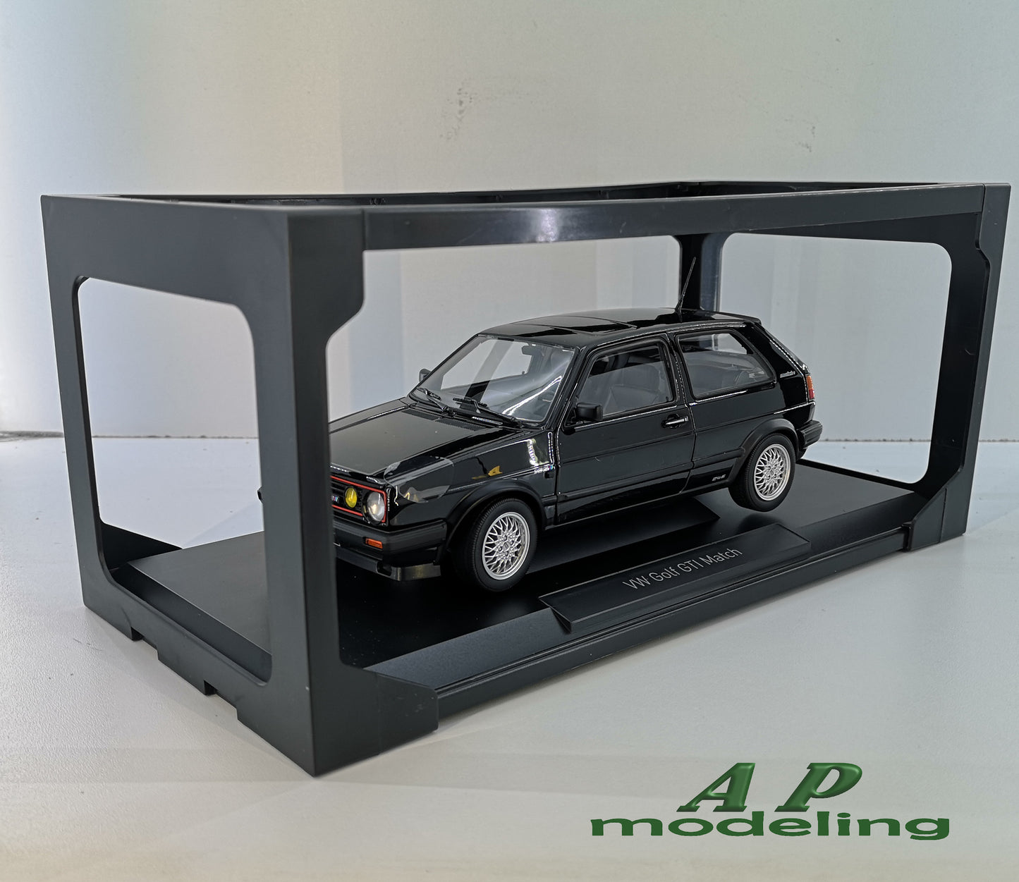 modellino auto 1:18 vw golf gti match modellini Volkswagen da collezione norev