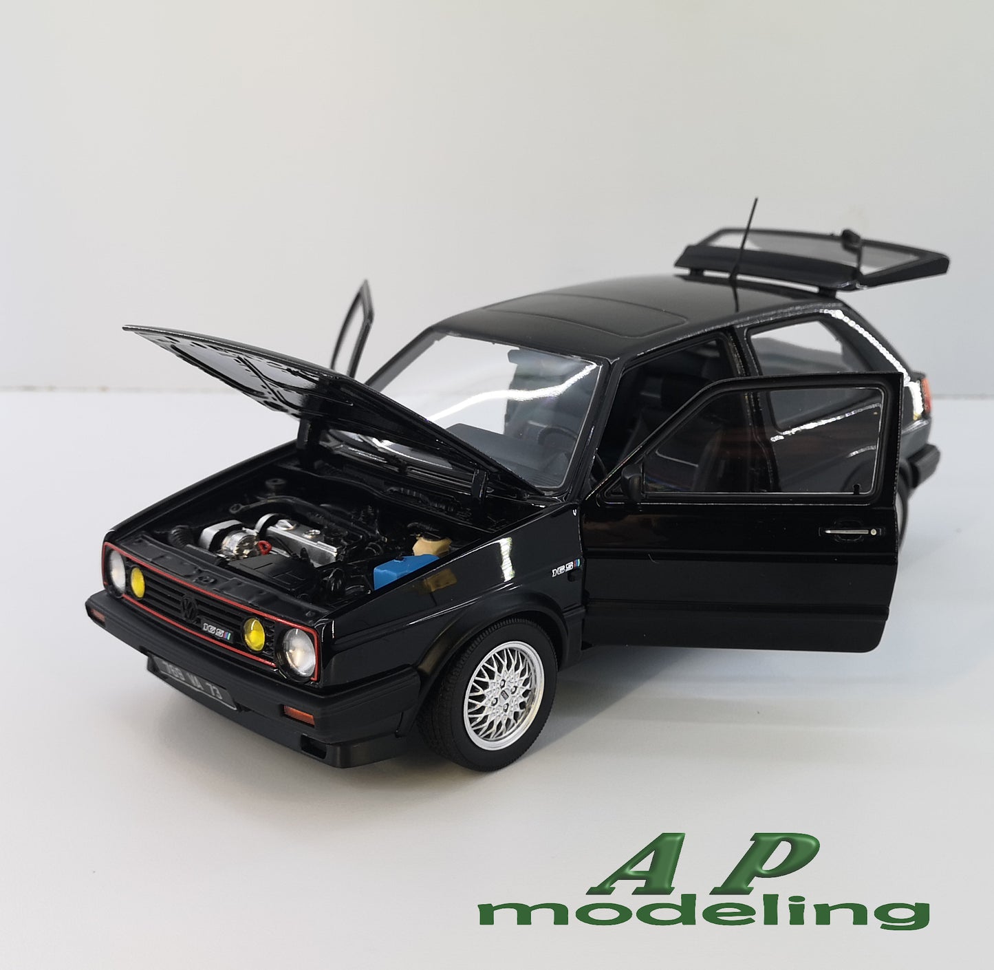 modellino auto 1:18 vw golf gti match modellini Volkswagen da collezione norev