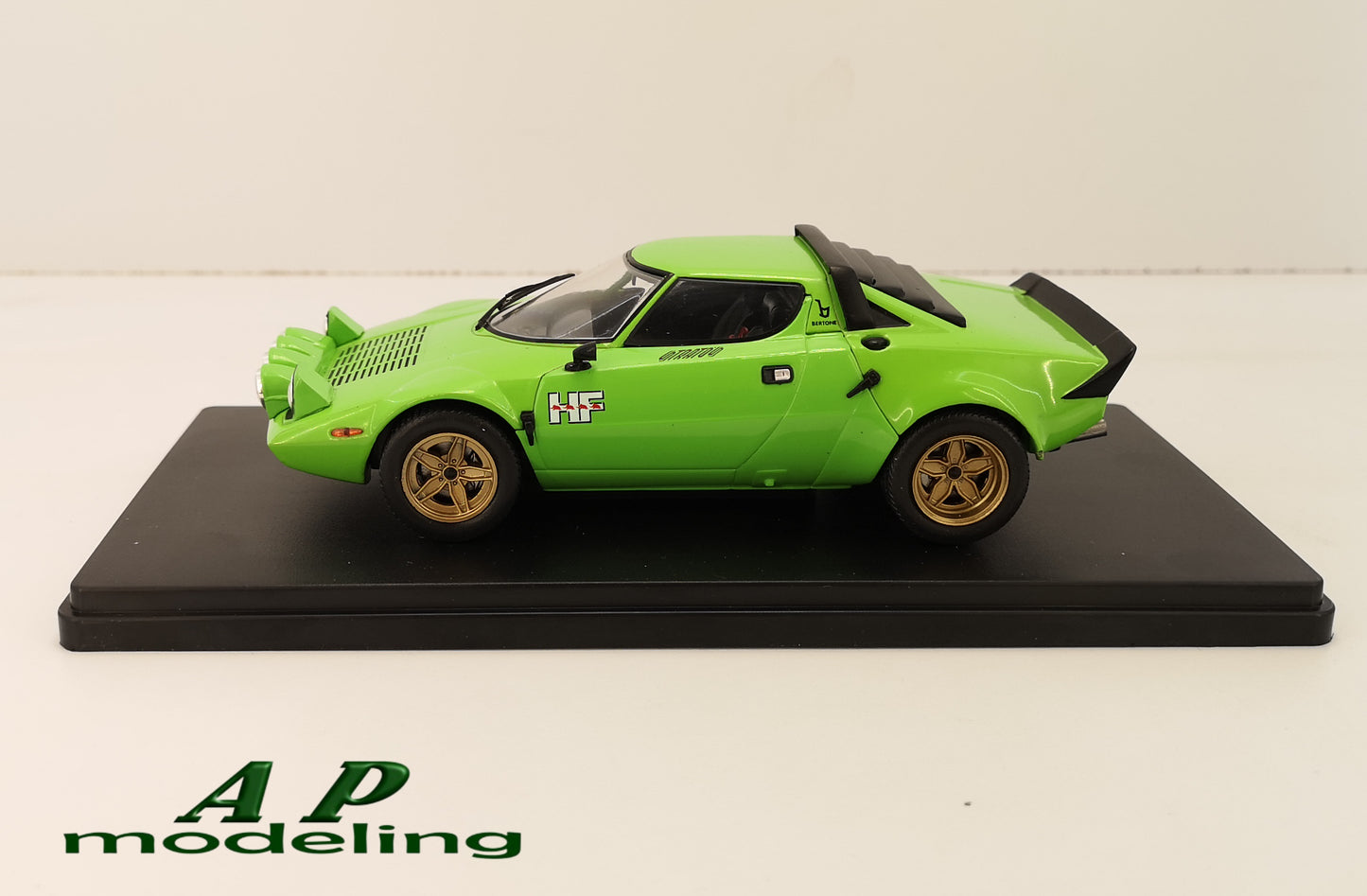 modellino auto 1/24 lancia stratos modellini in vintage per collezioni in scala