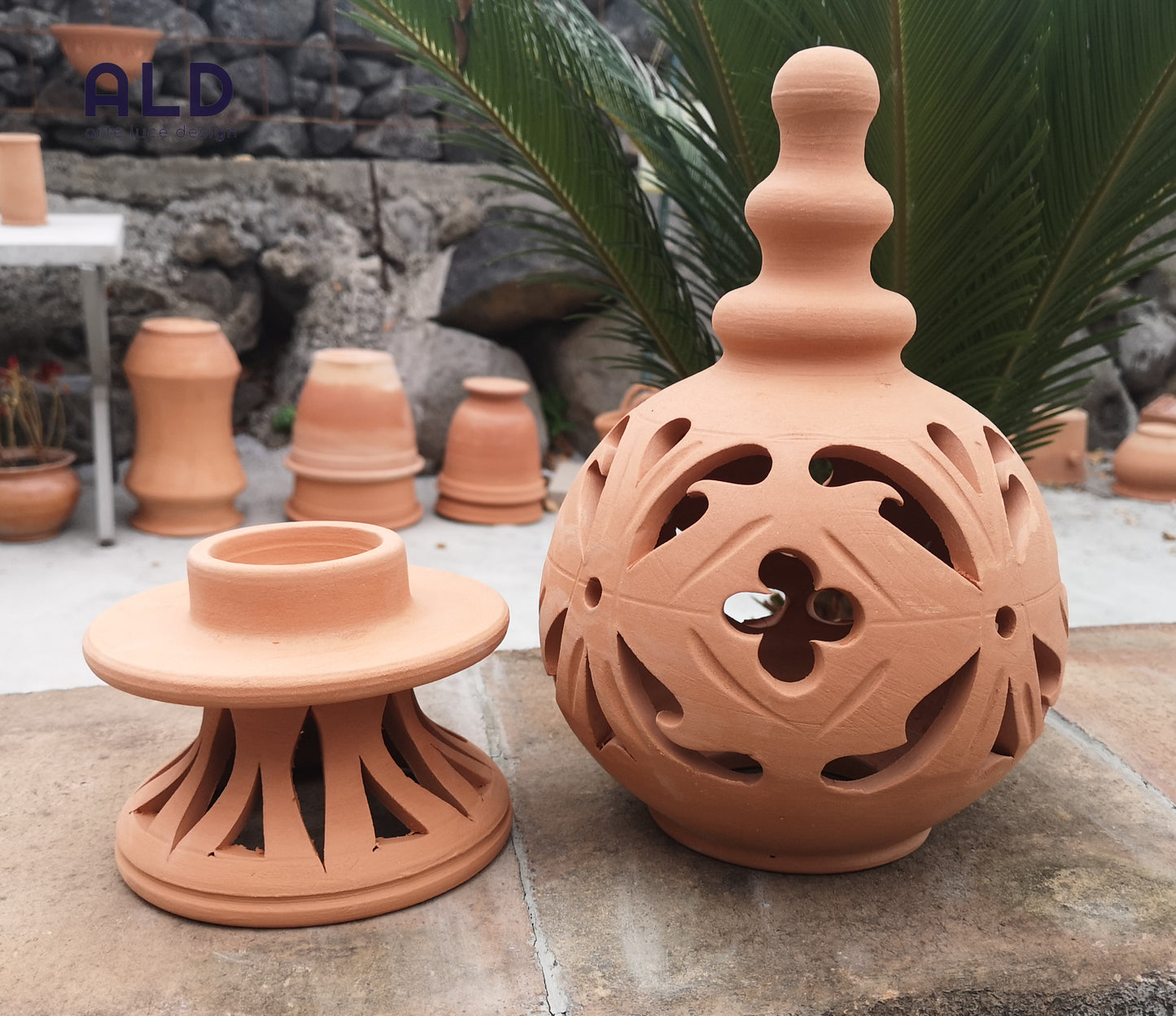 Lampada portacandela lume traforato diffusore di luce da giardino in terracotta