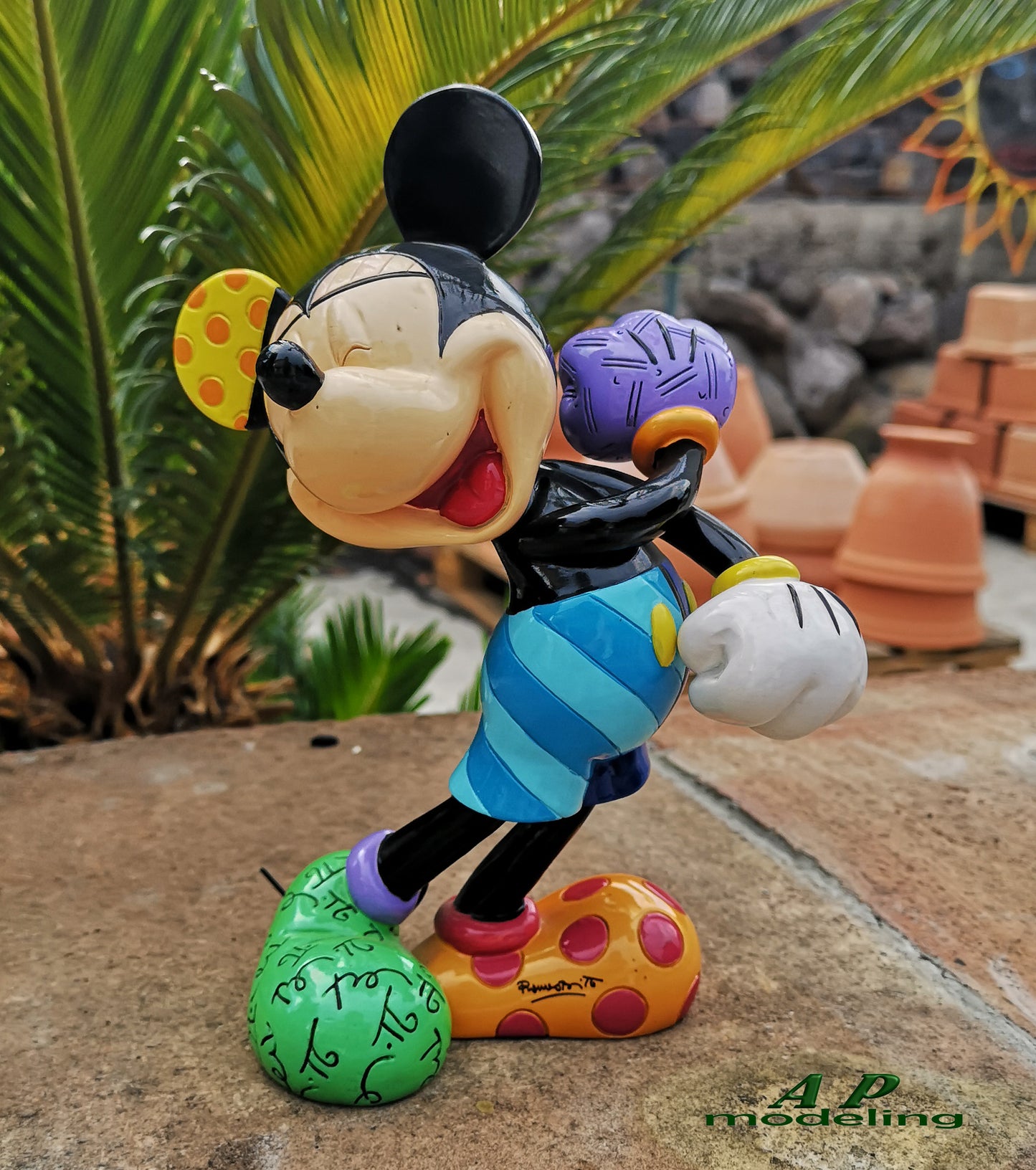 Personaggi da collezione 3D Disney Topolino in resina da esposizione