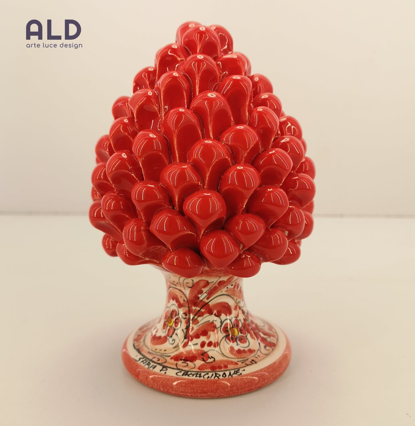 Pigna in ceramica di Caltagirone soprammobile portafortuna rosso H 15cm
