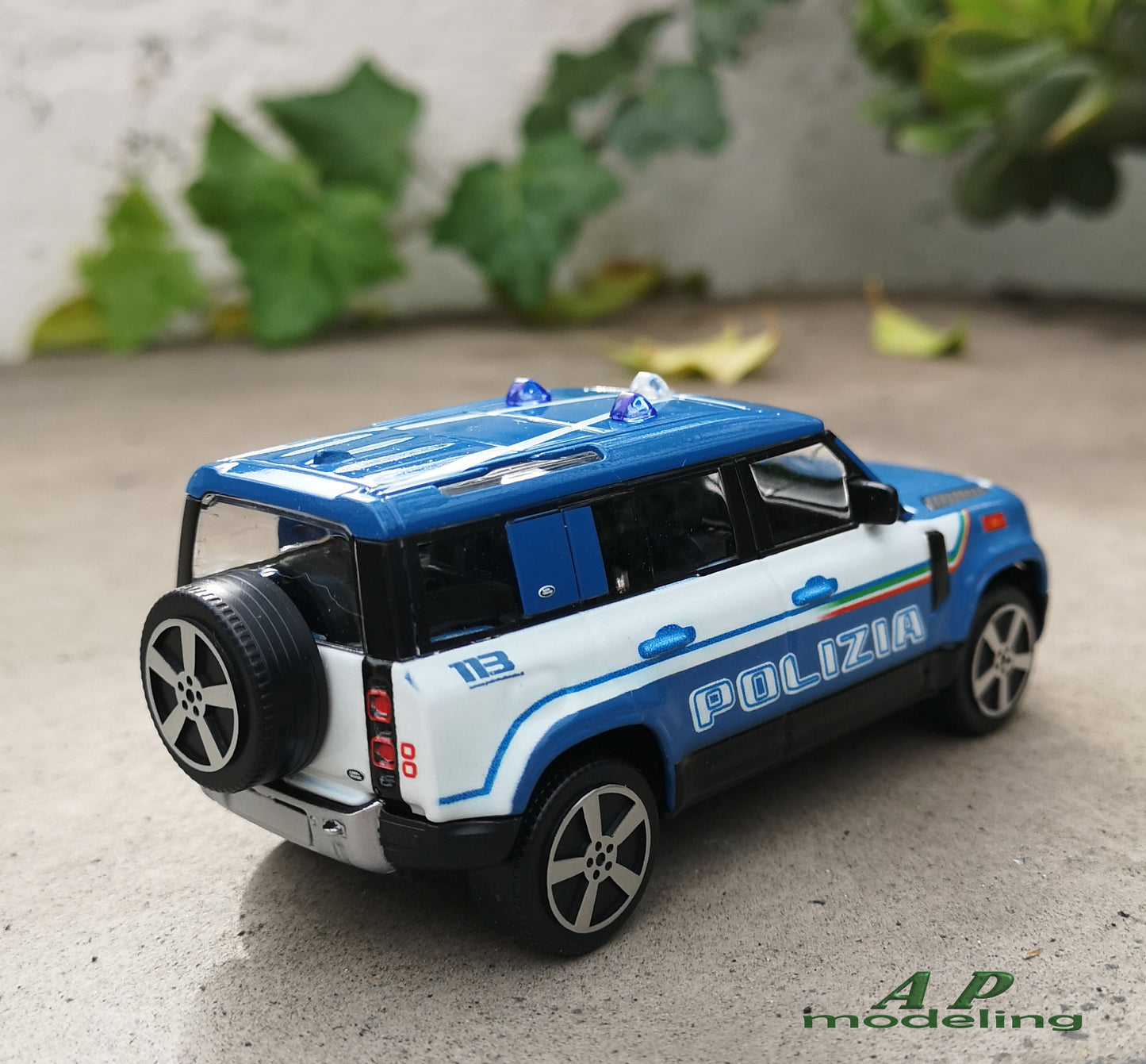 modellino auto 1/43 land rover defender 110 polizia suv fuoristrada bburago