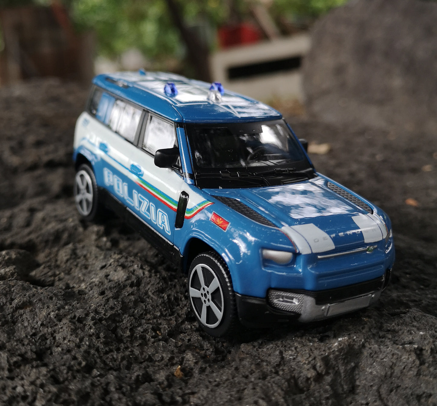 modellino auto 1/43 land rover defender 110 polizia suv fuoristrada bburago