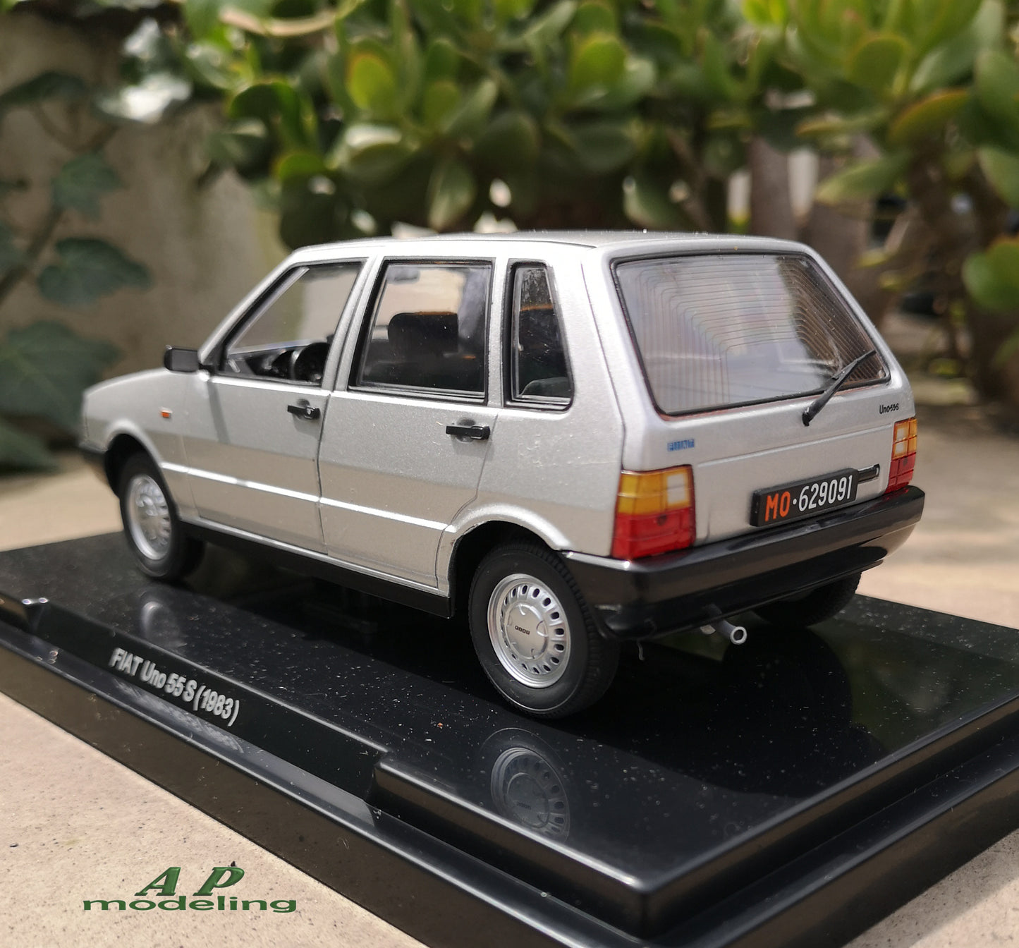 modellino auto scala 1/24 fiat uno 55 S modellini da collezione die cast usato