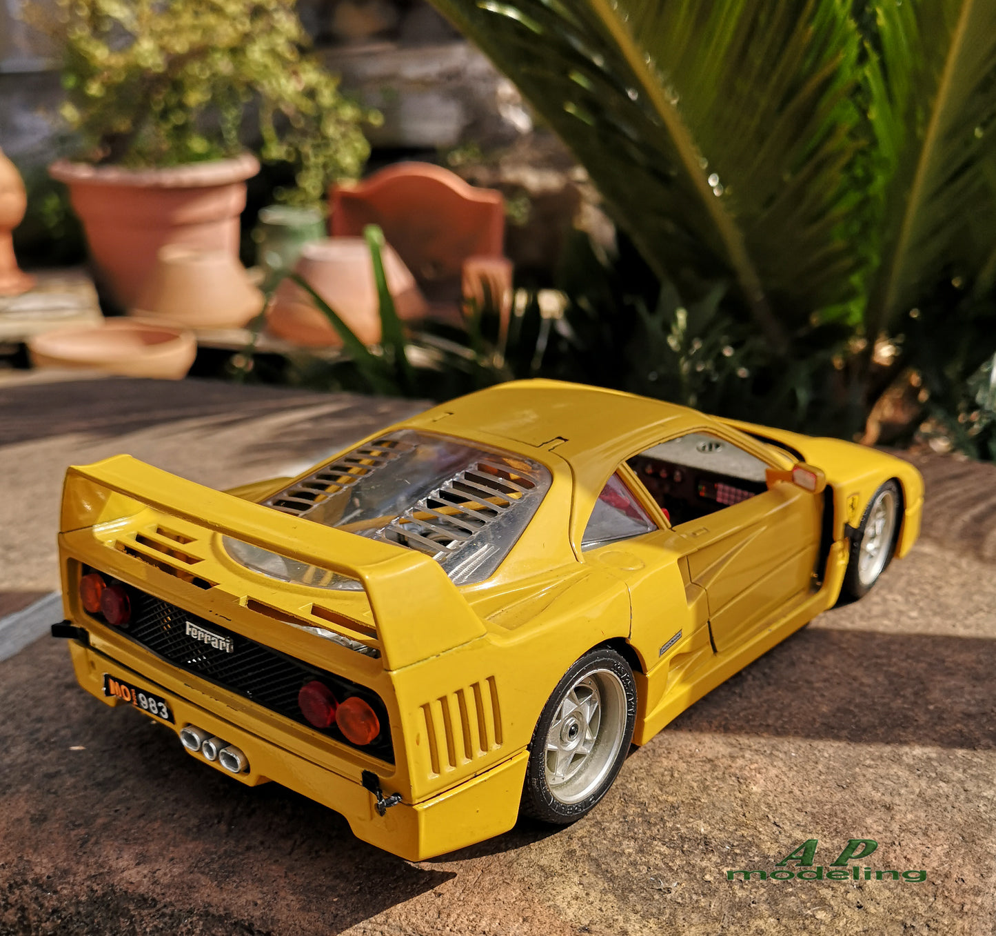 modellino auto 1:18 Ferrari f40 giallo Bburago modellini da collezione diecast