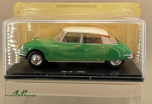 modellino auto scala 1: 24 citroen ds 19 del 1956 macchinia da collezione usato