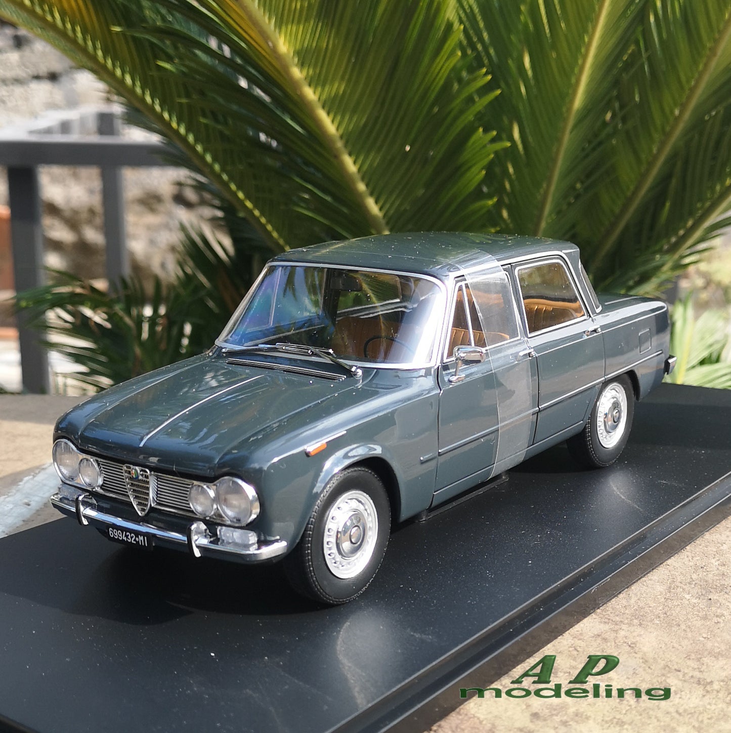 modellino auto 1:18 alfa romeo giulia 1.6 TI del 1962 modellini da collezione