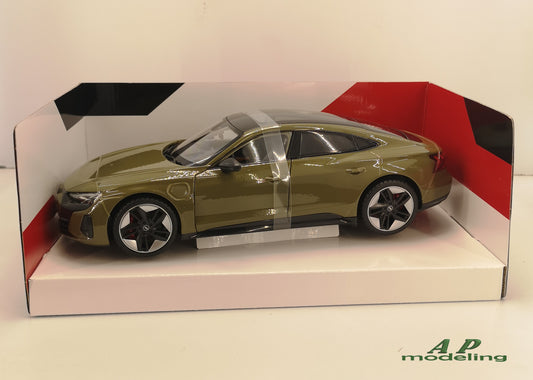modellino auto scala 1/18 audi RS e-tron GT del 2022 modellini da collezione
