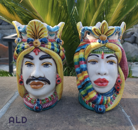 Teste di moro in ceramica di Caltagirone coppia vasi soprammobili altezza 18,5cm