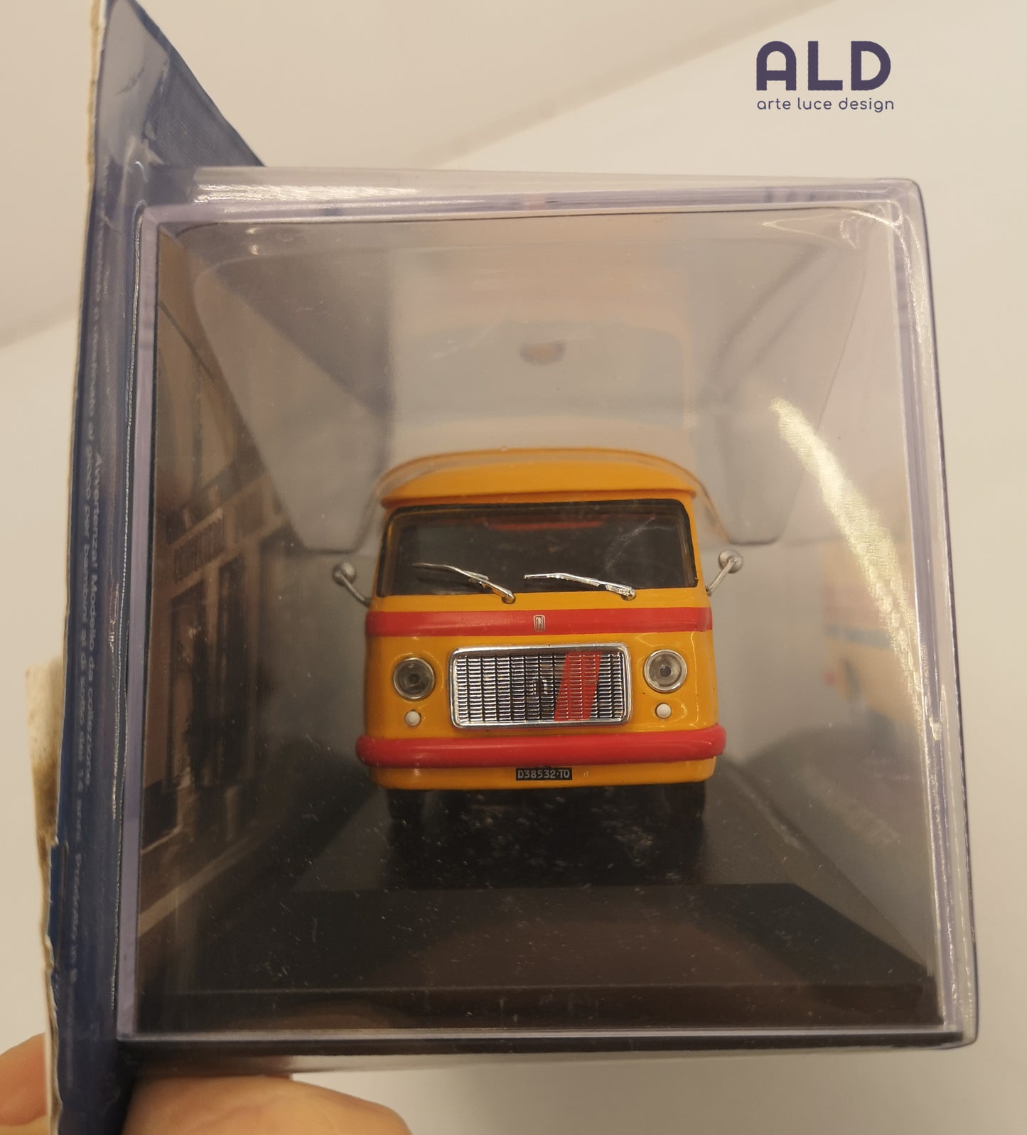 modellino furgone scala 1/43 Fiat 238 del 1970 modellini vintage