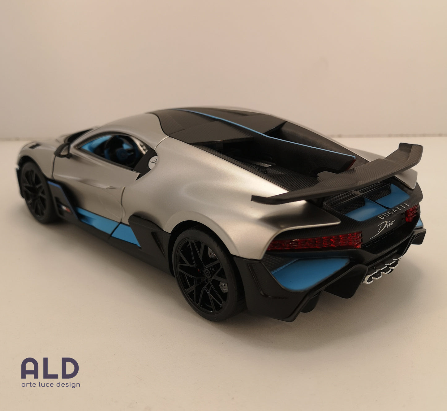 modellino auto scala 1/18 bugatti divo modellini da collezione die cast