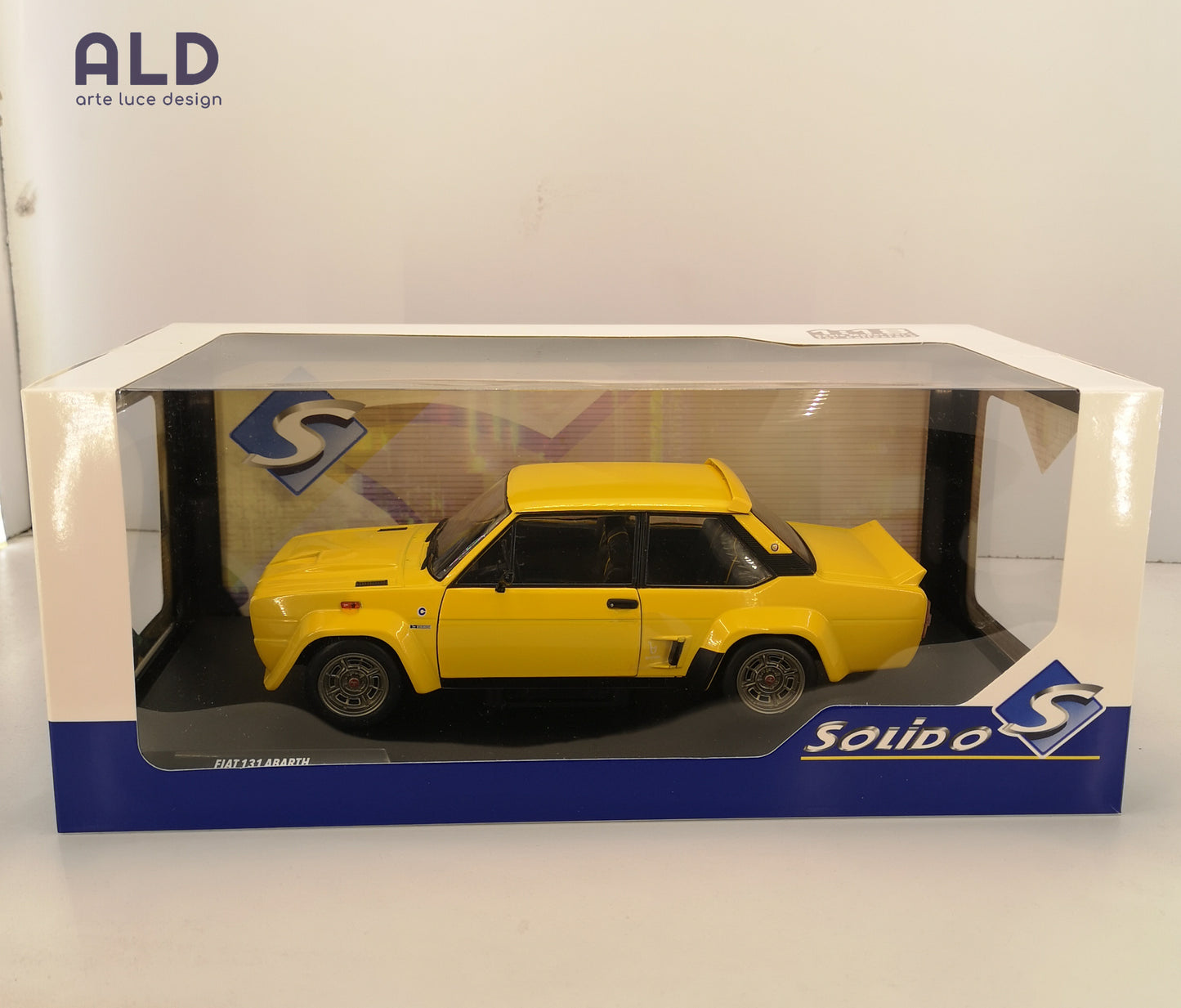 modellino auto scala 1/18 FIAT 131 abarth modellini da collezione solido