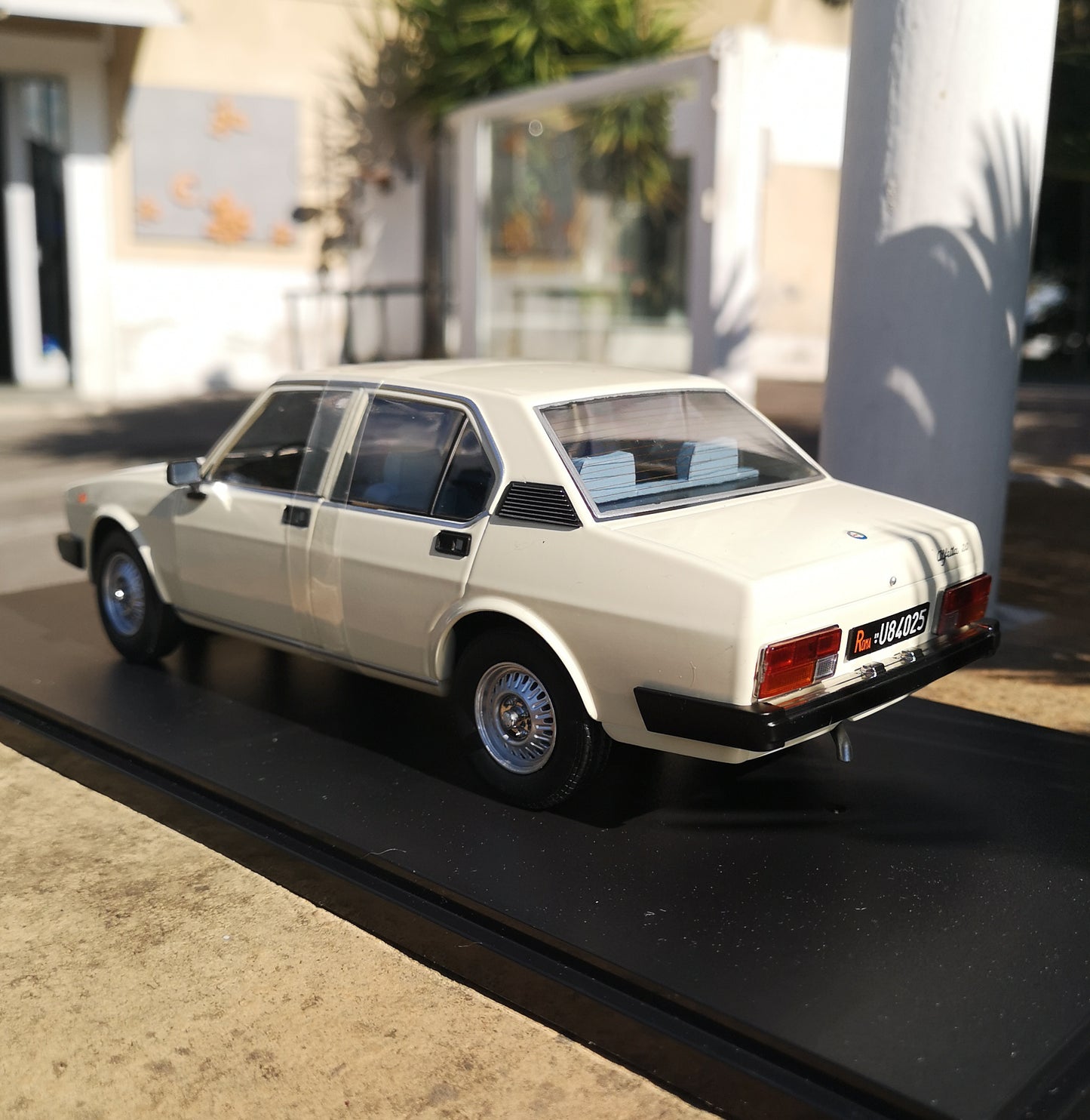 modellino auto scala 1/18 alfa romeo alfetta 2000 del 1978 modellini die cast
