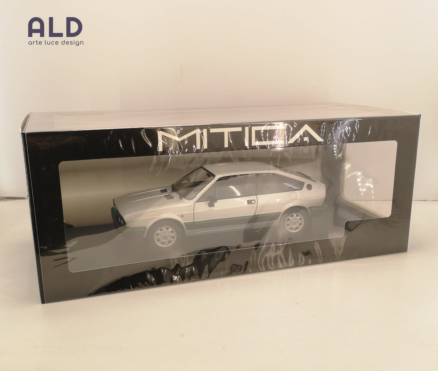 modellino auto scala 1/18 ALFA ROMEO SPRINT 1.5 QUADRIFOGLIO VERDE modellini