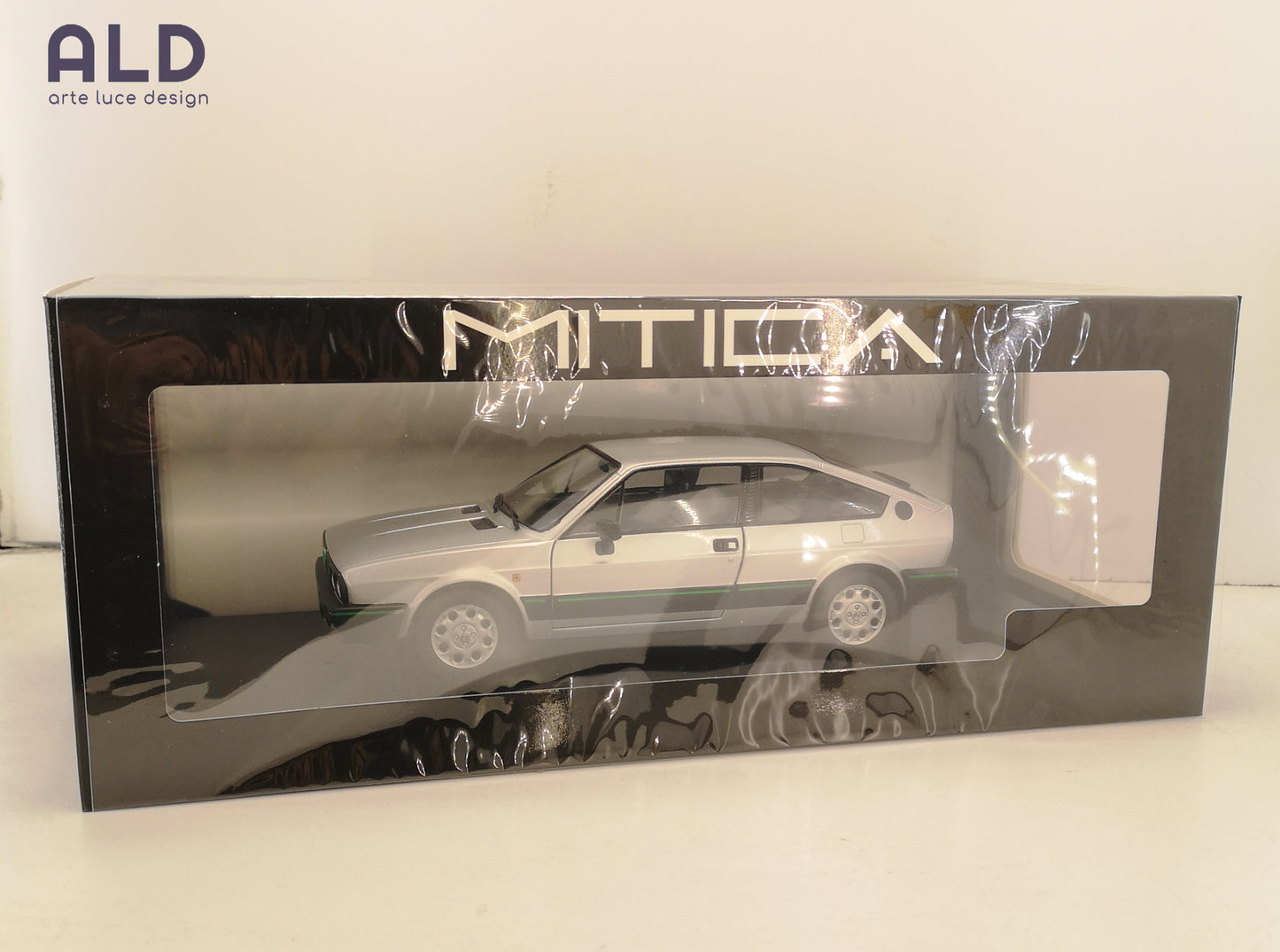 modellino auto scala 1/18 ALFA ROMEO SPRINT 1.5 QUADRIFOGLIO VERDE modellini