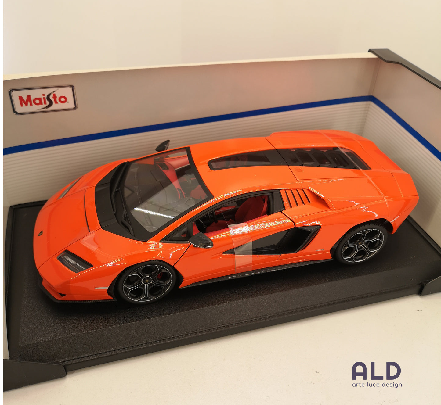 modellino auto scala 1/18 lamborghini countach lpi 800-4 modellini della maisto