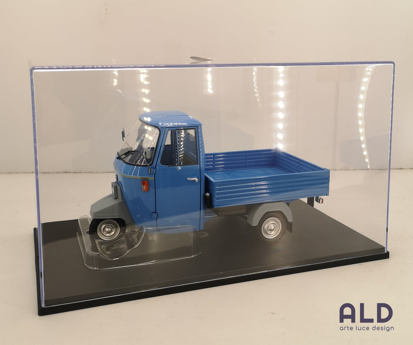 modellino ape piaggio 501 scala 1/18 modellini motocarro da collezione mitica