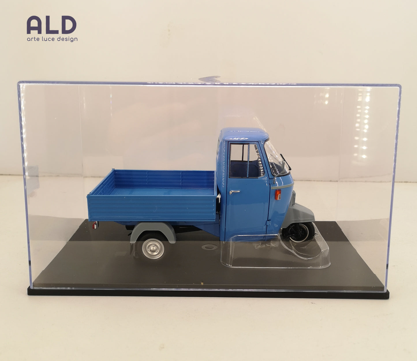 modellino ape piaggio 501 scala 1/18 modellini motocarro da collezione mitica