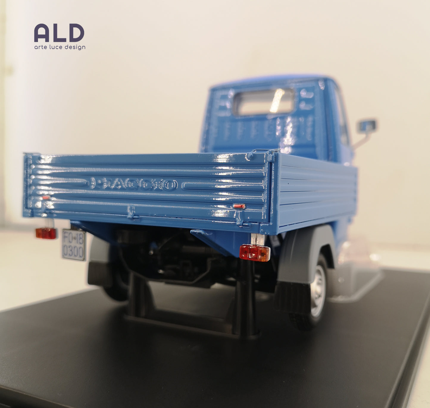 modellino ape piaggio 501 scala 1/18 modellini motocarro da collezione mitica