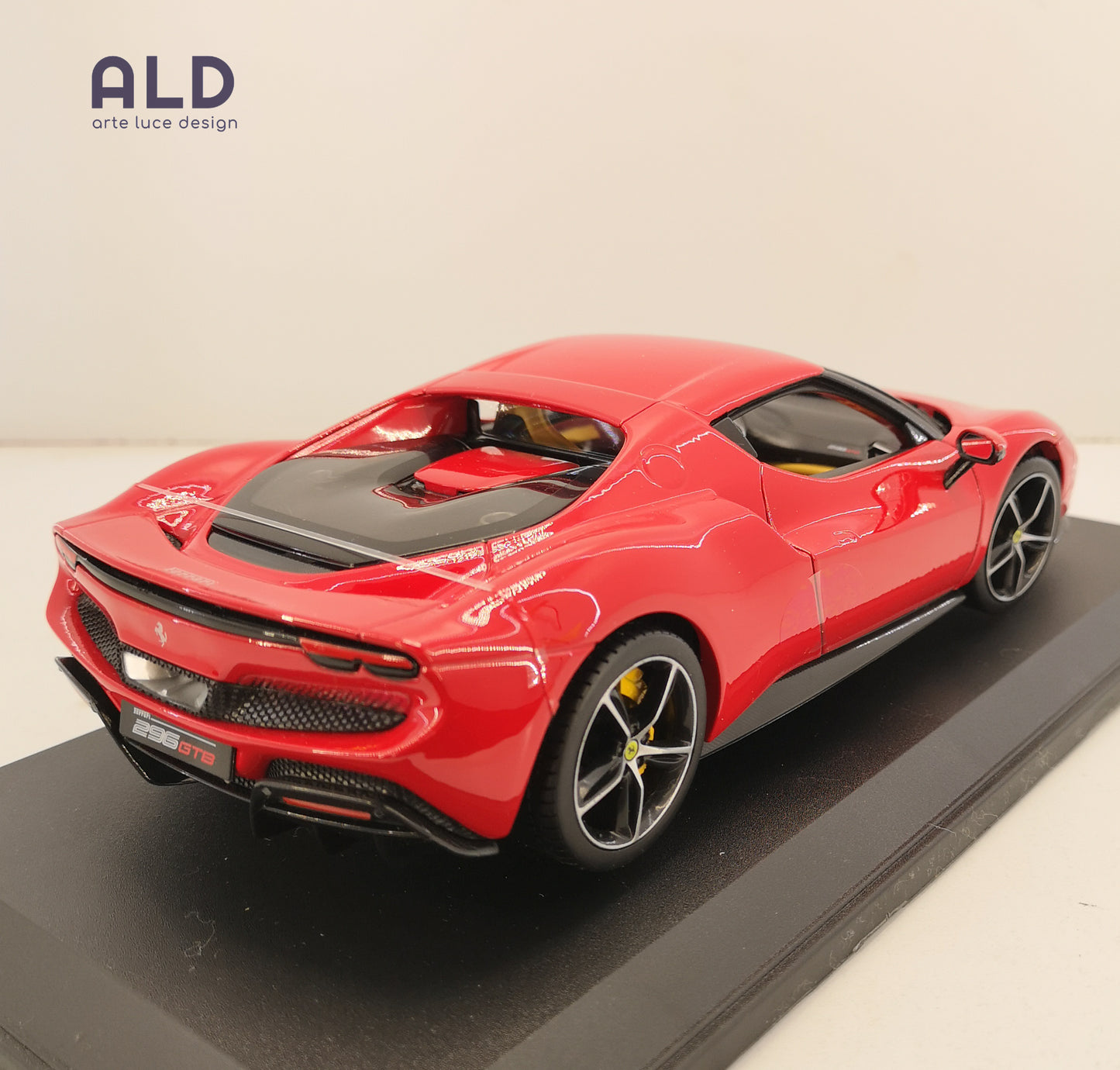 modellino auto scala 1/18 ferrari 296 gtb modellini da collezione bburago