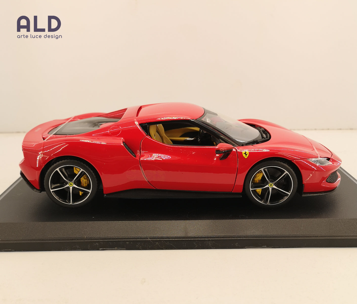 modellino auto scala 1/18 ferrari 296 gtb modellini da collezione bburago