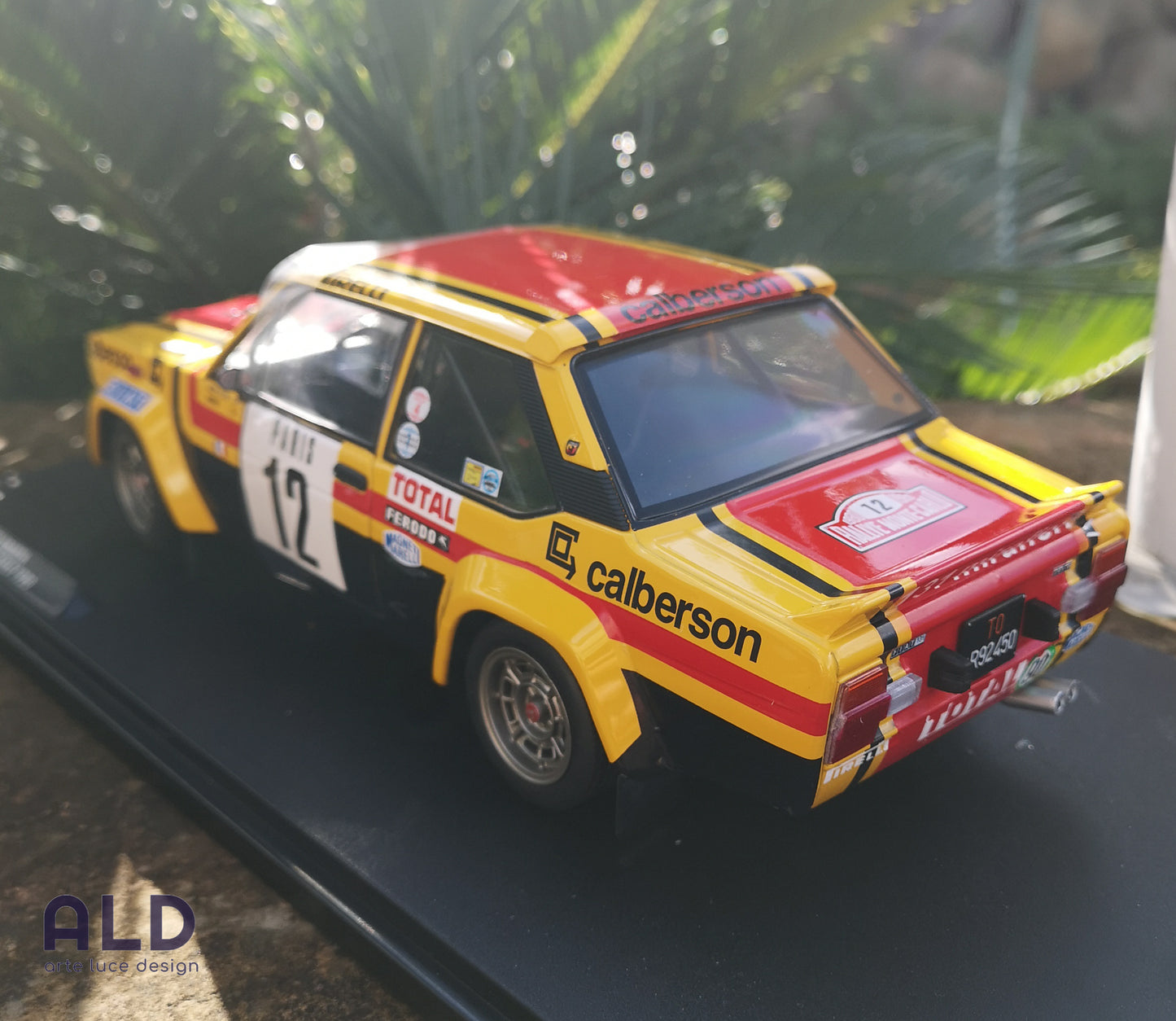modellino auto scala 1/18 FIAT 131 abarth rallye montecarlo 1980 della solido