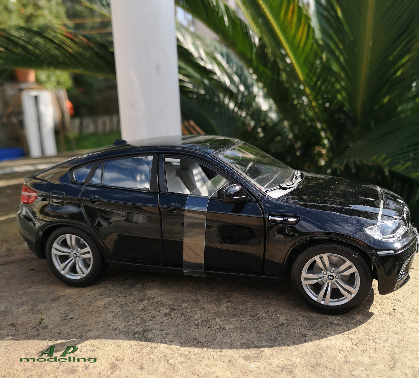 modellino auto scala 1/18 suv bmw x6 M modellini da collezione della bburago
