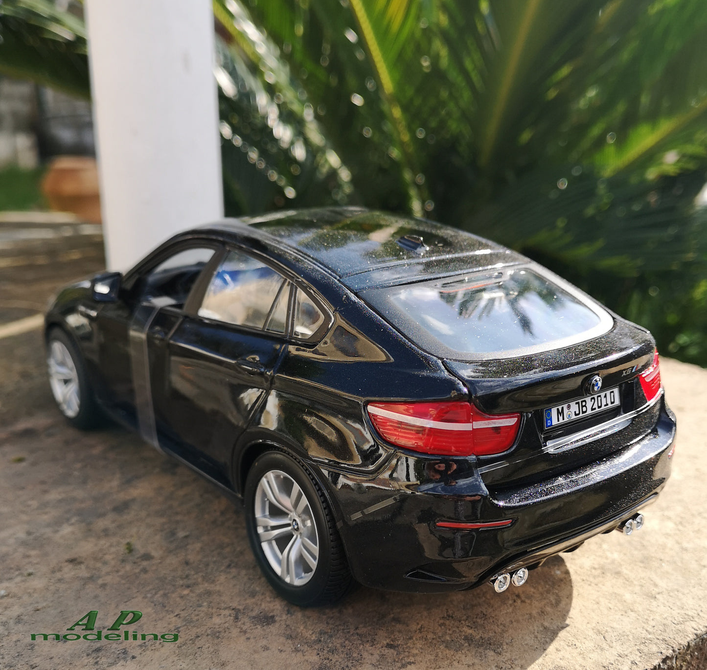 modellino auto scala 1/18 suv bmw x6 M modellini da collezione della bburago