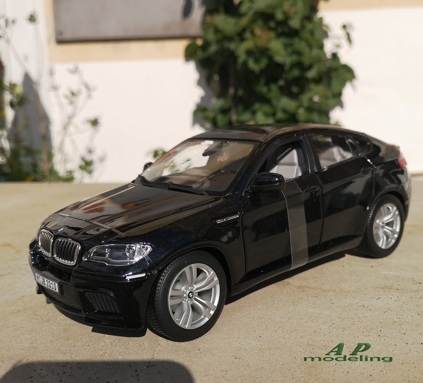 modellino auto scala 1/18 suv bmw x6 M modellini da collezione della bburago