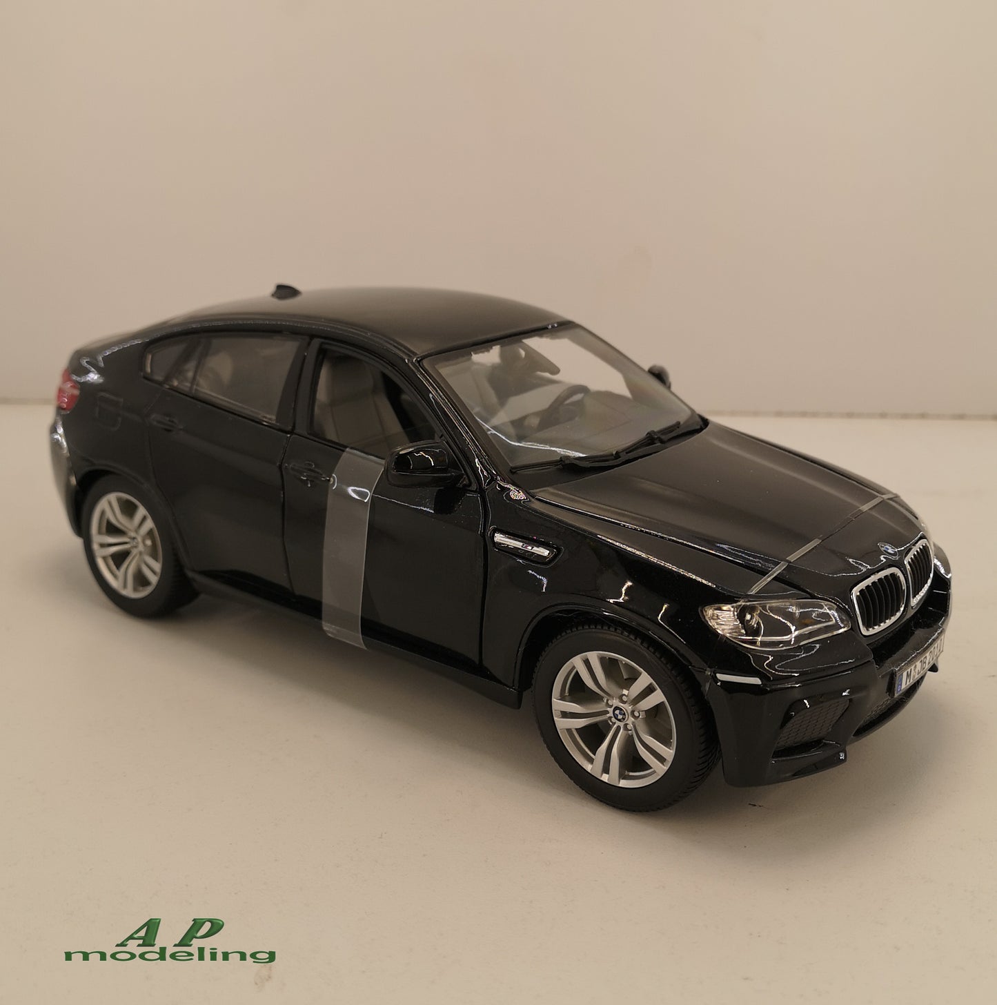 modellino auto scala 1/18 suv bmw x6 M modellini da collezione della bburago