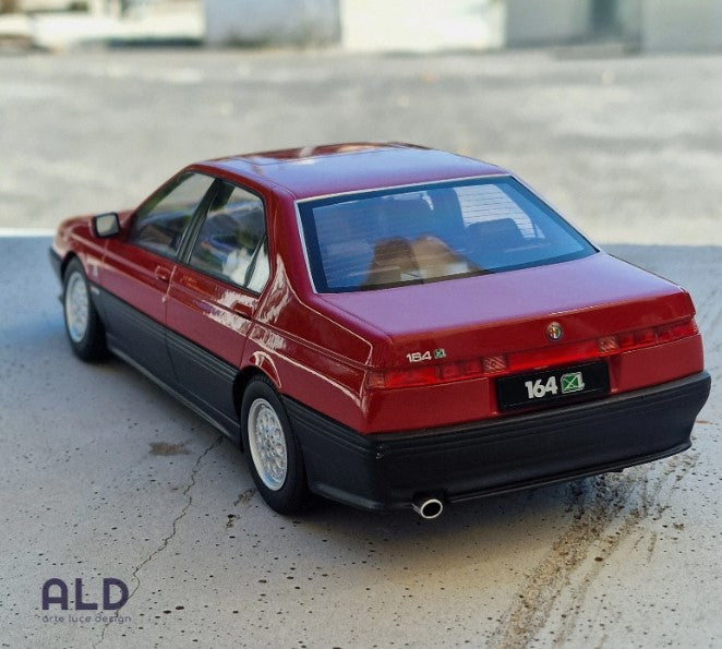 modellino auto 1/18 alfa romeo 164 Q4 rosso del 1994 modellini diecast triple9