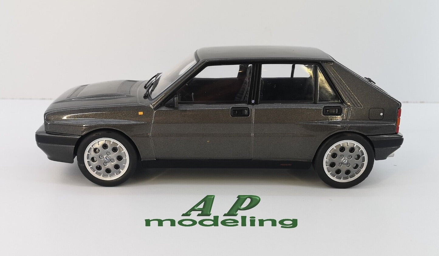 modellino auto 1:18 lancia delta hf integrale 16v del 1990 modellini die cast