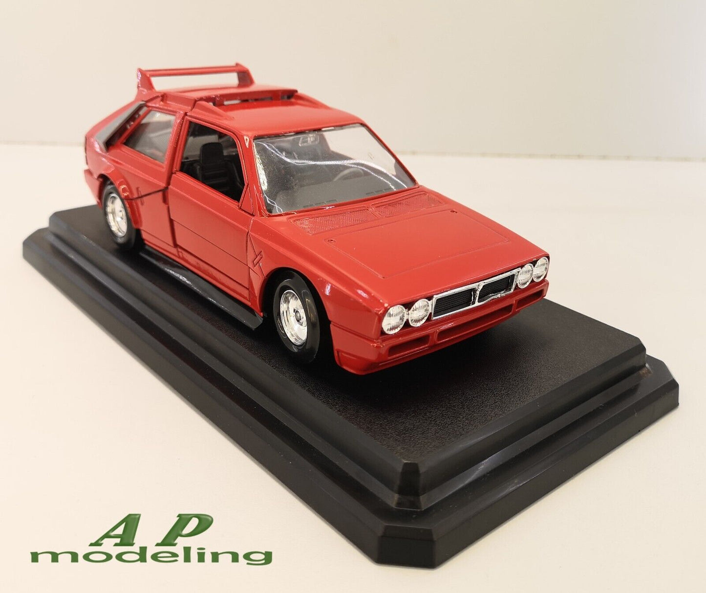 modellino auto scala 1/24 lancia delta s4 modellini obsoleti bburago die cast